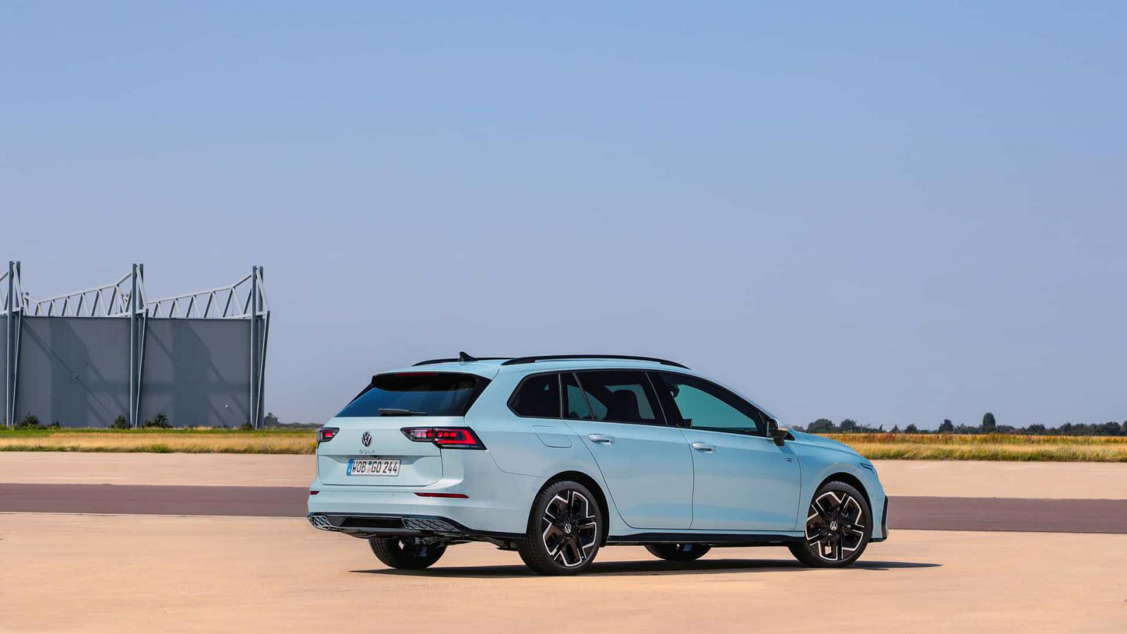 Επίσημο: Αυτό είναι το ανανεωμένο Volkswagen Golf